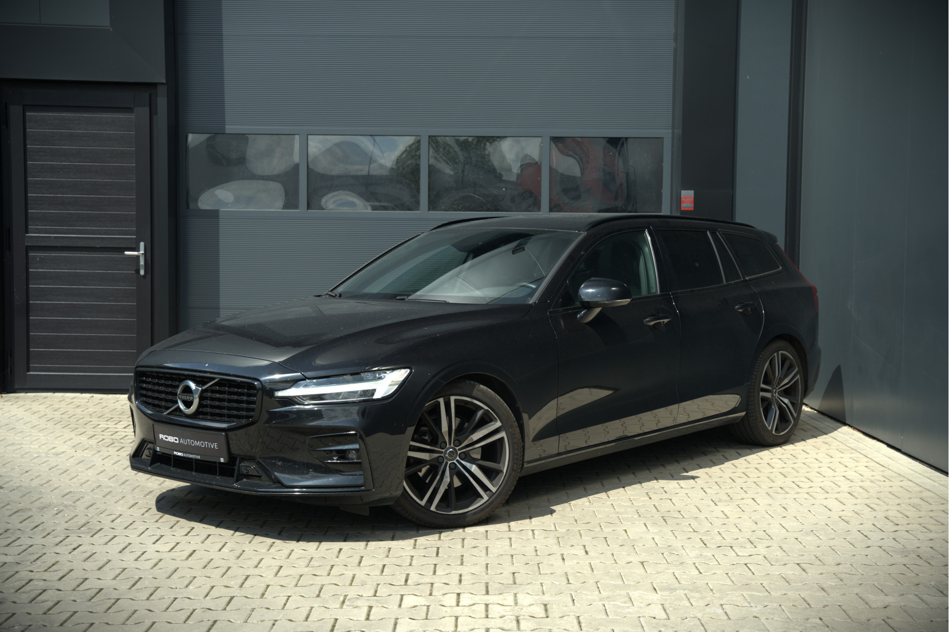 42650228-66.jpg